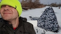 Карасятники з палатками на кризі