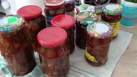 НАСМІХАЄТЬСЯ З МЕНЕ ВЖЕ ТРИ РОКИ..