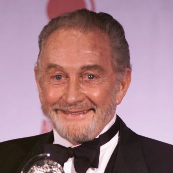 Roy Dotrice