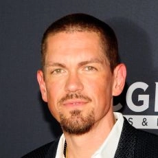 Steve Howey
