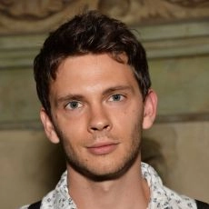 Devon Graye