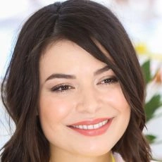 Miranda Cosgrove