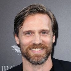 Teddy Sears