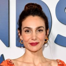 Annie Parisse
