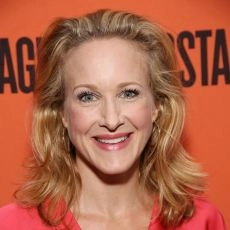 Katie Finneran