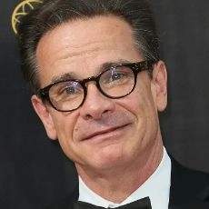 Peter Scolari