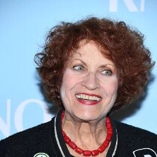 Andréa Ferréol