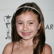 Rhiannon Leigh Wryn