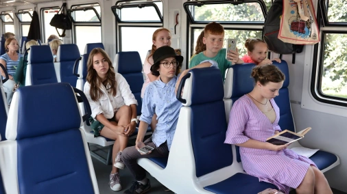 11 детей из Моршина (жестовым языком)